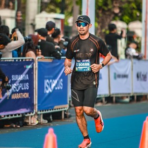 Race photo from SURABAYA ISOPLUS MARATHON 2026