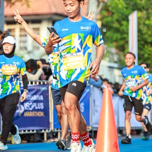 Race photo from SURABAYA ISOPLUS MARATHON 2026