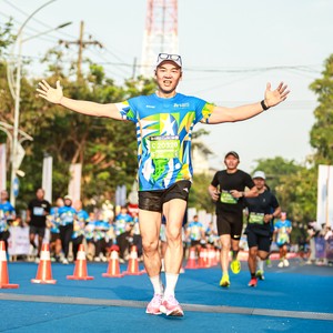 Race photo from SURABAYA ISOPLUS MARATHON 2026