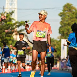 Race photo from SURABAYA ISOPLUS MARATHON 2026