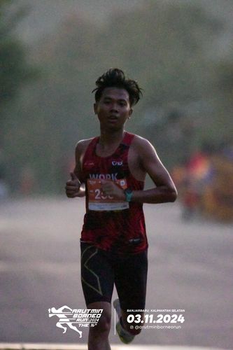Race photo from Arutmin Borneo Run 2024