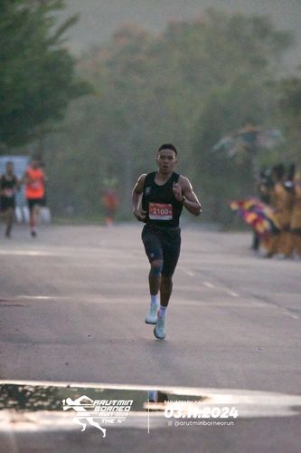 Race photo from Arutmin Borneo Run 2024