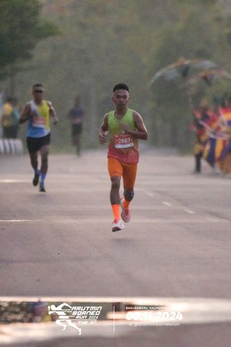 Race photo from Arutmin Borneo Run 2024