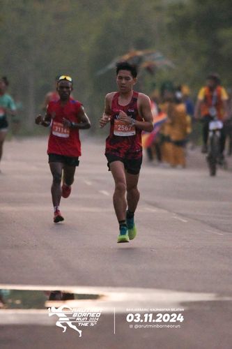 Race photo from Arutmin Borneo Run 2024