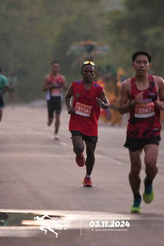 Race photo from Arutmin Borneo Run 2024