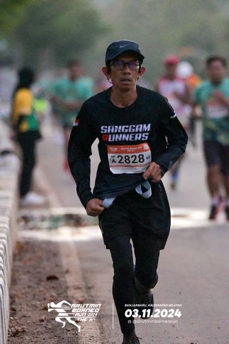 Race photo from Arutmin Borneo Run 2024