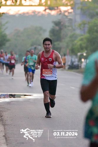 Race photo from Arutmin Borneo Run 2024