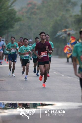 Race photo from Arutmin Borneo Run 2024