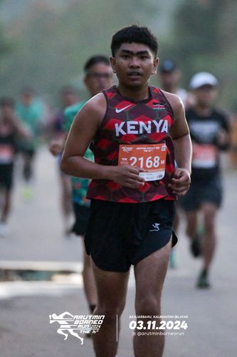Race photo from Arutmin Borneo Run 2024