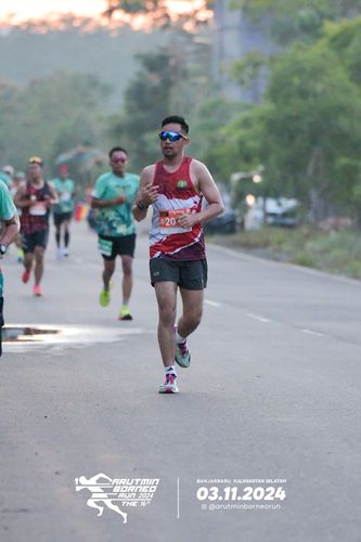 Race photo from Arutmin Borneo Run 2024