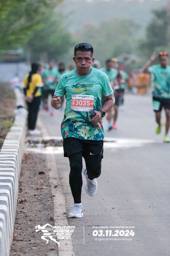 Race photo from Arutmin Borneo Run 2024