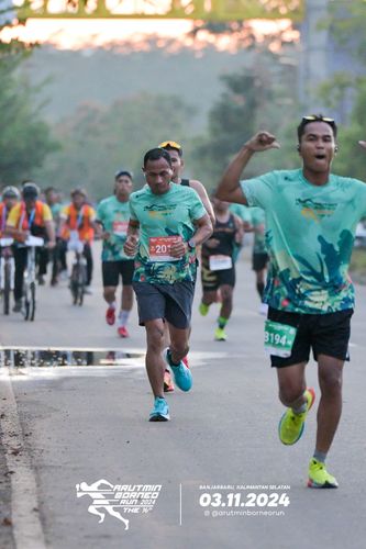 Race photo from Arutmin Borneo Run 2024