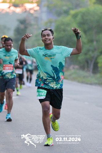 Race photo from Arutmin Borneo Run 2024