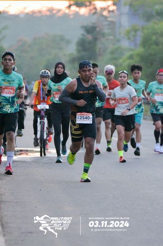 Race photo from Arutmin Borneo Run 2024