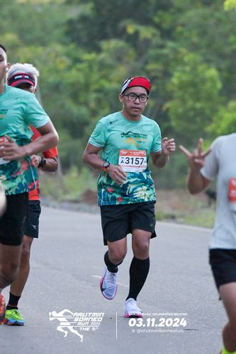 Race photo from Arutmin Borneo Run 2024