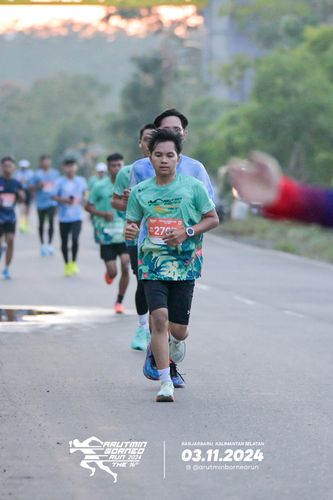 Race photo from Arutmin Borneo Run 2024