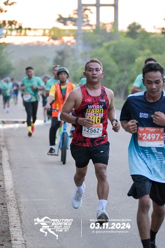 Race photo from Arutmin Borneo Run 2024