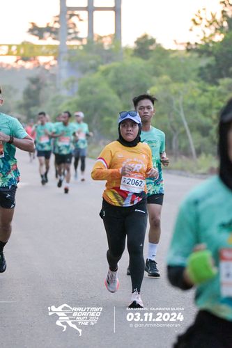 Race photo from Arutmin Borneo Run 2024