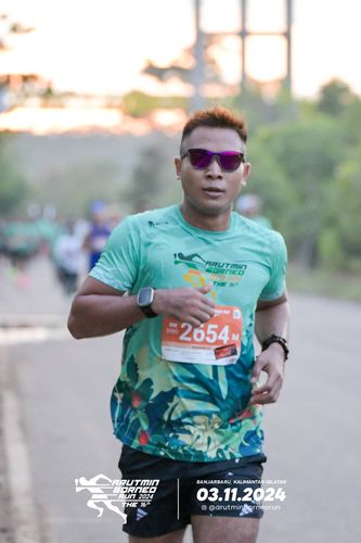 Race photo from Arutmin Borneo Run 2024