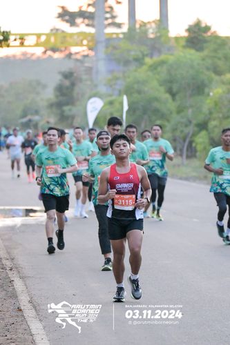 Race photo from Arutmin Borneo Run 2024