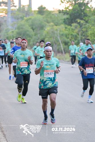 Race photo from Arutmin Borneo Run 2024
