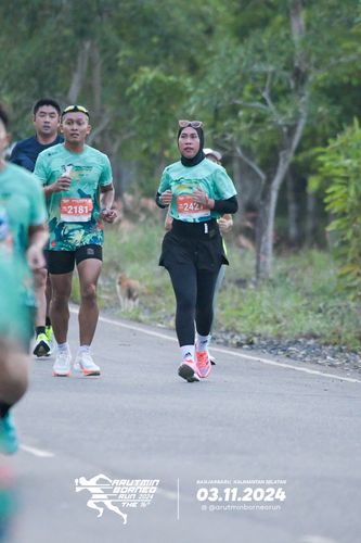 Race photo from Arutmin Borneo Run 2024