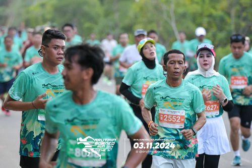 Race photo from Arutmin Borneo Run 2024
