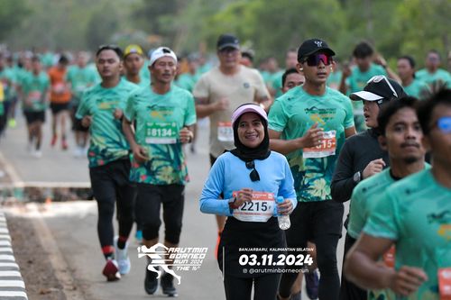 Race photo from Arutmin Borneo Run 2024