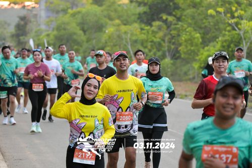 Race photo from Arutmin Borneo Run 2024