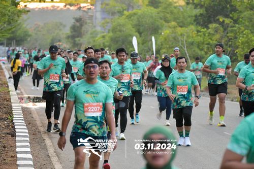 Race photo from Arutmin Borneo Run 2024