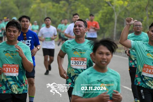Race photo from Arutmin Borneo Run 2024