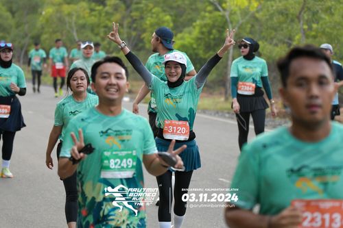 Race photo from Arutmin Borneo Run 2024