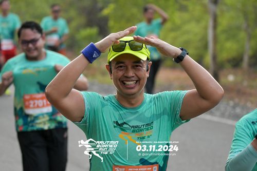 Race photo from Arutmin Borneo Run 2024