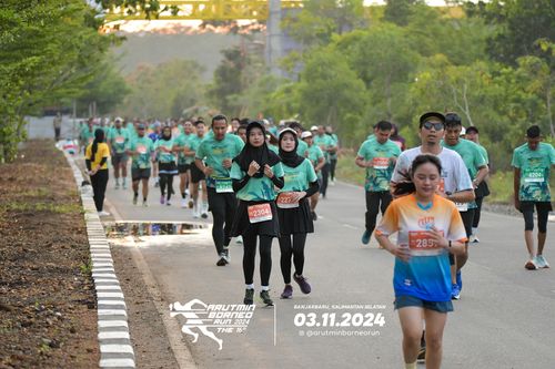 Race photo from Arutmin Borneo Run 2024