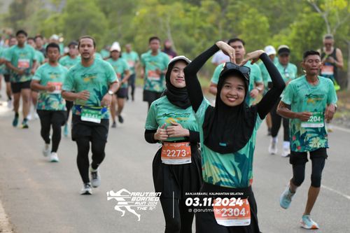 Race photo from Arutmin Borneo Run 2024