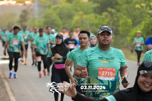 Race photo from Arutmin Borneo Run 2024