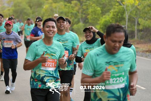 Race photo from Arutmin Borneo Run 2024