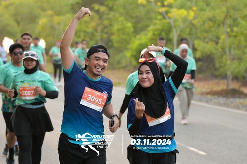 Race photo from Arutmin Borneo Run 2024