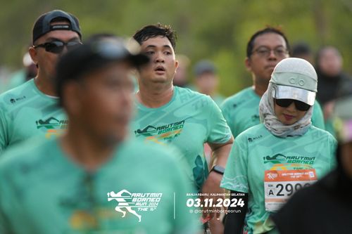 Race photo from Arutmin Borneo Run 2024