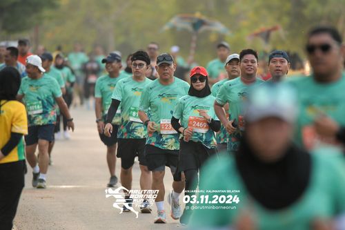 Race photo from Arutmin Borneo Run 2024