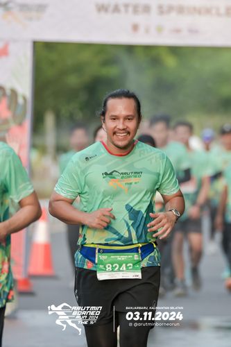 Race photo from Arutmin Borneo Run 2024