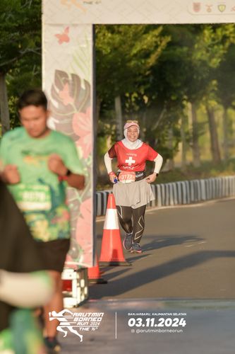 Race photo from Arutmin Borneo Run 2024