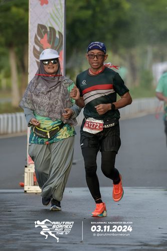 Race photo from Arutmin Borneo Run 2024