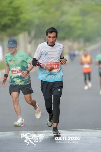 Race photo from Arutmin Borneo Run 2024
