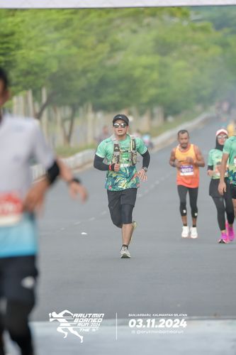 Race photo from Arutmin Borneo Run 2024