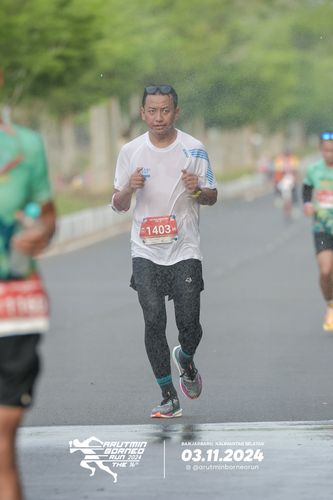 Race photo from Arutmin Borneo Run 2024