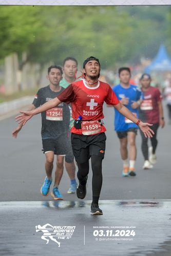 Race photo from Arutmin Borneo Run 2024