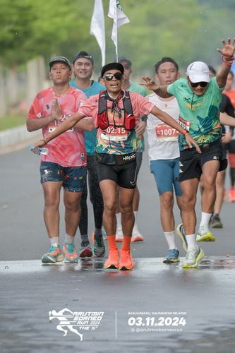 Race photo from Arutmin Borneo Run 2024