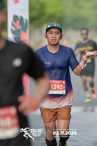 Race photo from Arutmin Borneo Run 2024