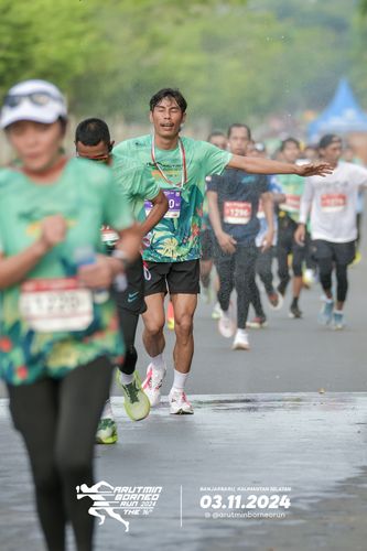 Race photo from Arutmin Borneo Run 2024